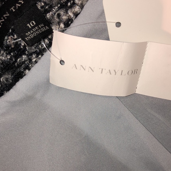 Ann Taylor Grey Jacket . NWT. 10 - Picture 10 of 11